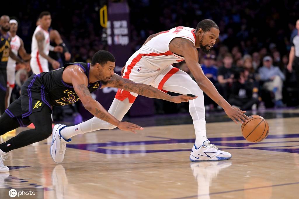 KD带伤复出也救不了火箭 一条铁律暗示湖人晋级稳了？